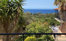 Lemon Tree Apartments A D